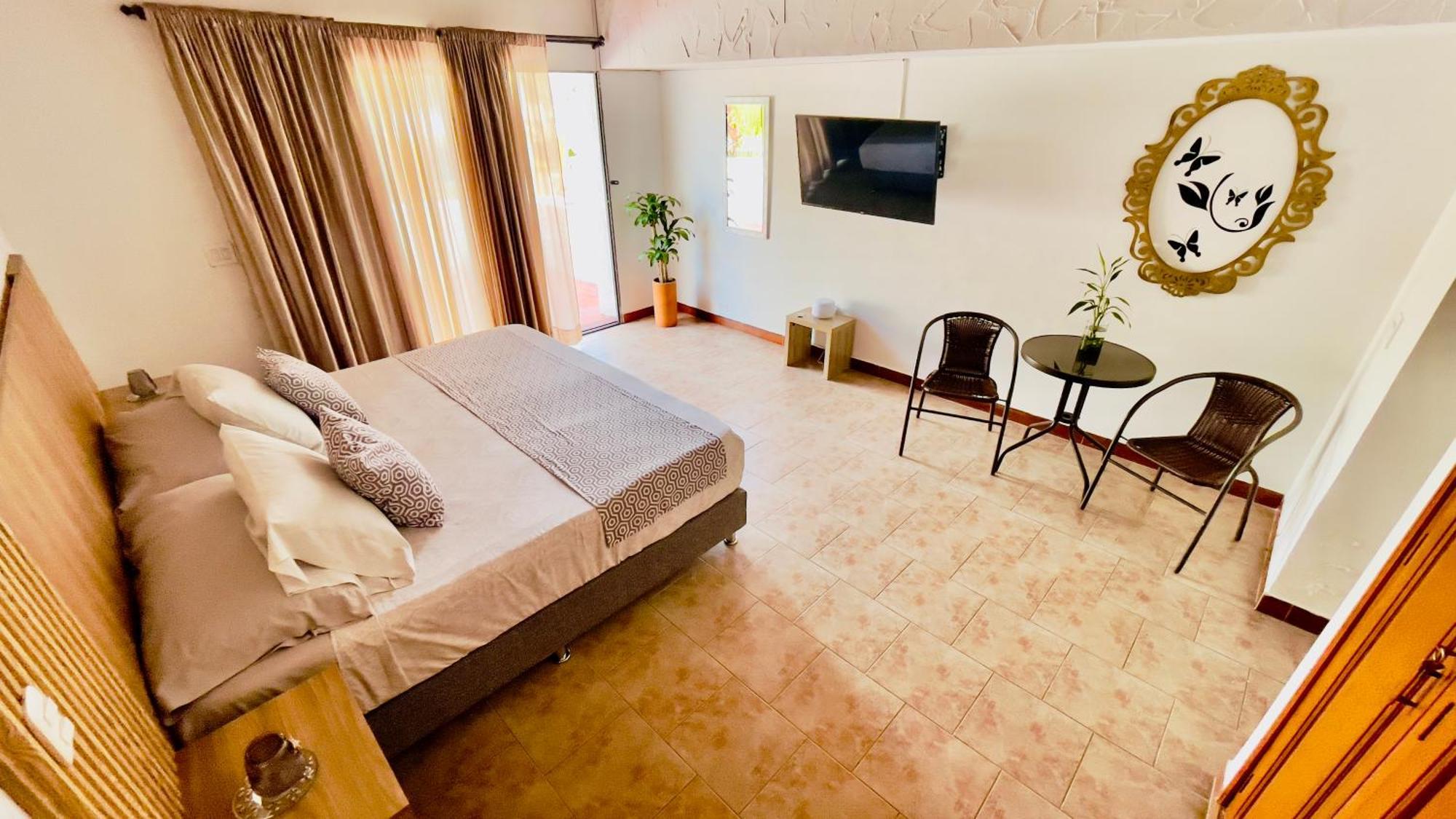 Hotel Loto Del Viento Cartago Esterno foto