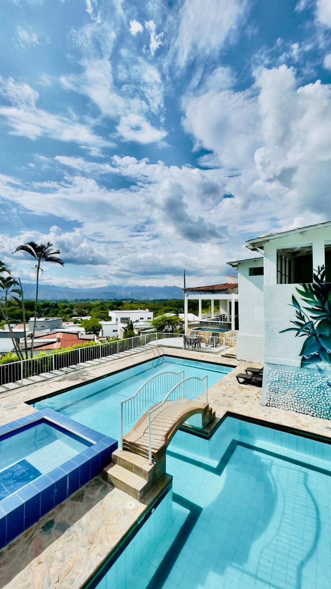 Hotel Loto Del Viento Cartago Esterno foto