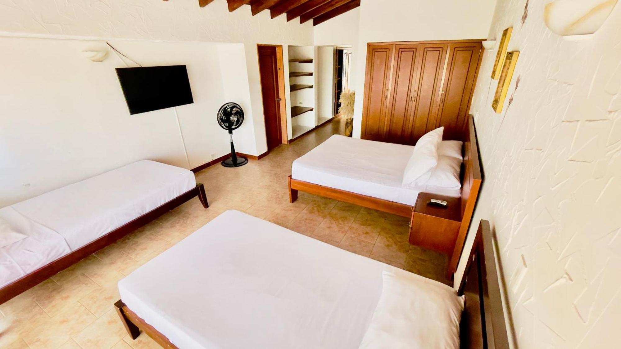 Hotel Loto Del Viento Cartago Esterno foto